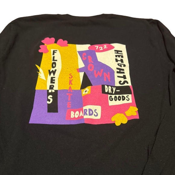 Crown Heights Women's Skateboarding Graphic Long Sleeve - Picture 3 of 4